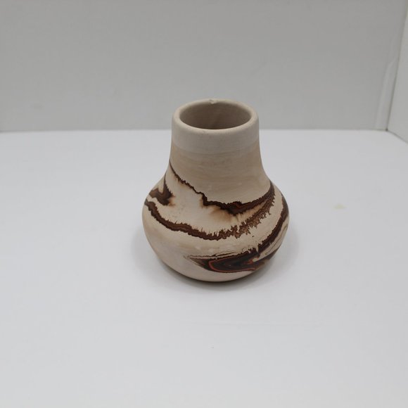 Vintage Swirl Nemadji Pottery Vase (small chip; as-is) - Picture 2 of 7